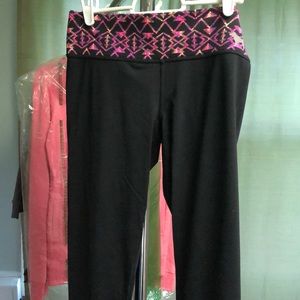 Victoria’s Secret pink ultimate legging Small